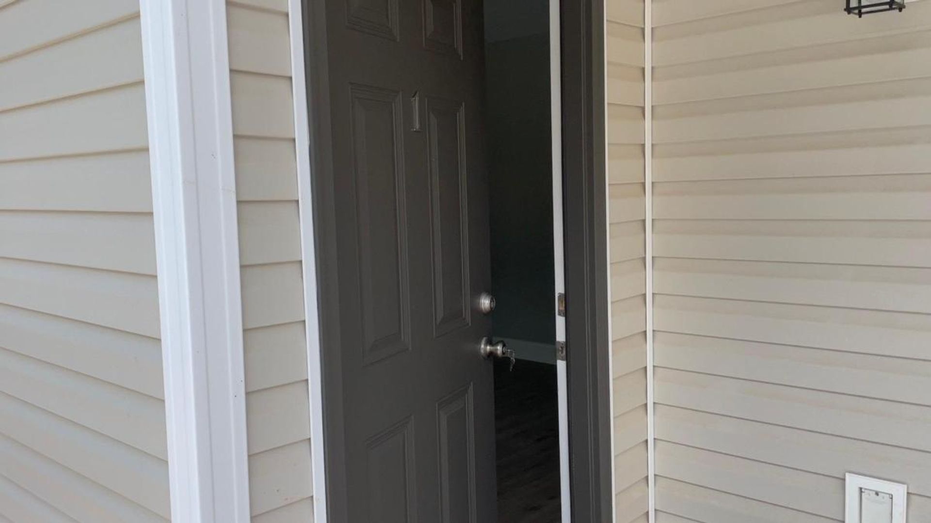 Madison Apartment: Schrimsher rd