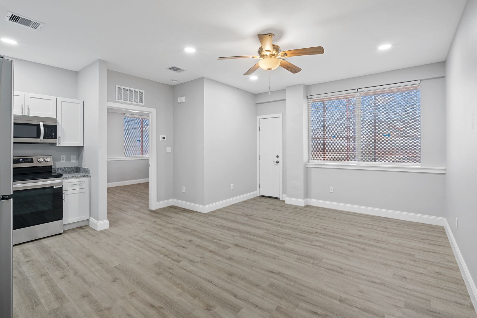 Corpus Christi Apartment: 1800 South Staples