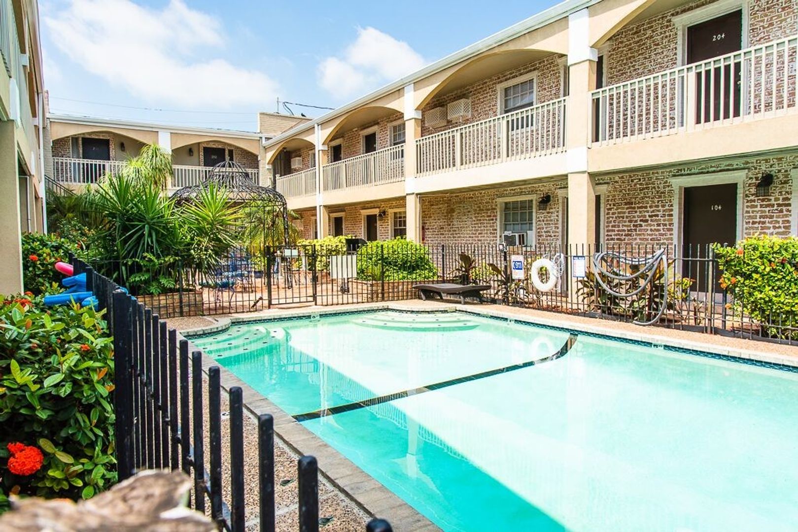 Corpus Christi Apartment: 5720 S. Alameda