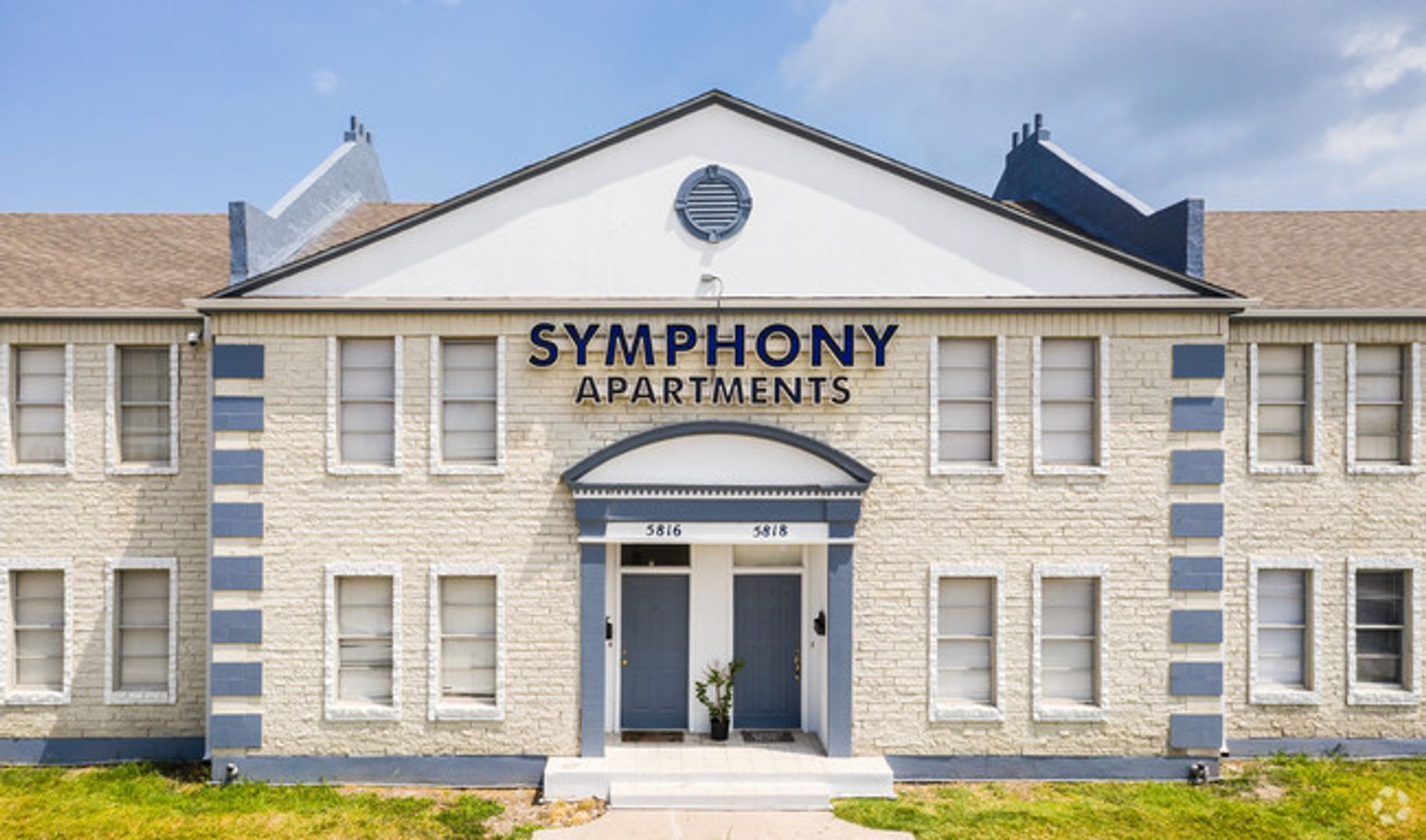 Corpus Christi Apartment: 5808 S. Alameda