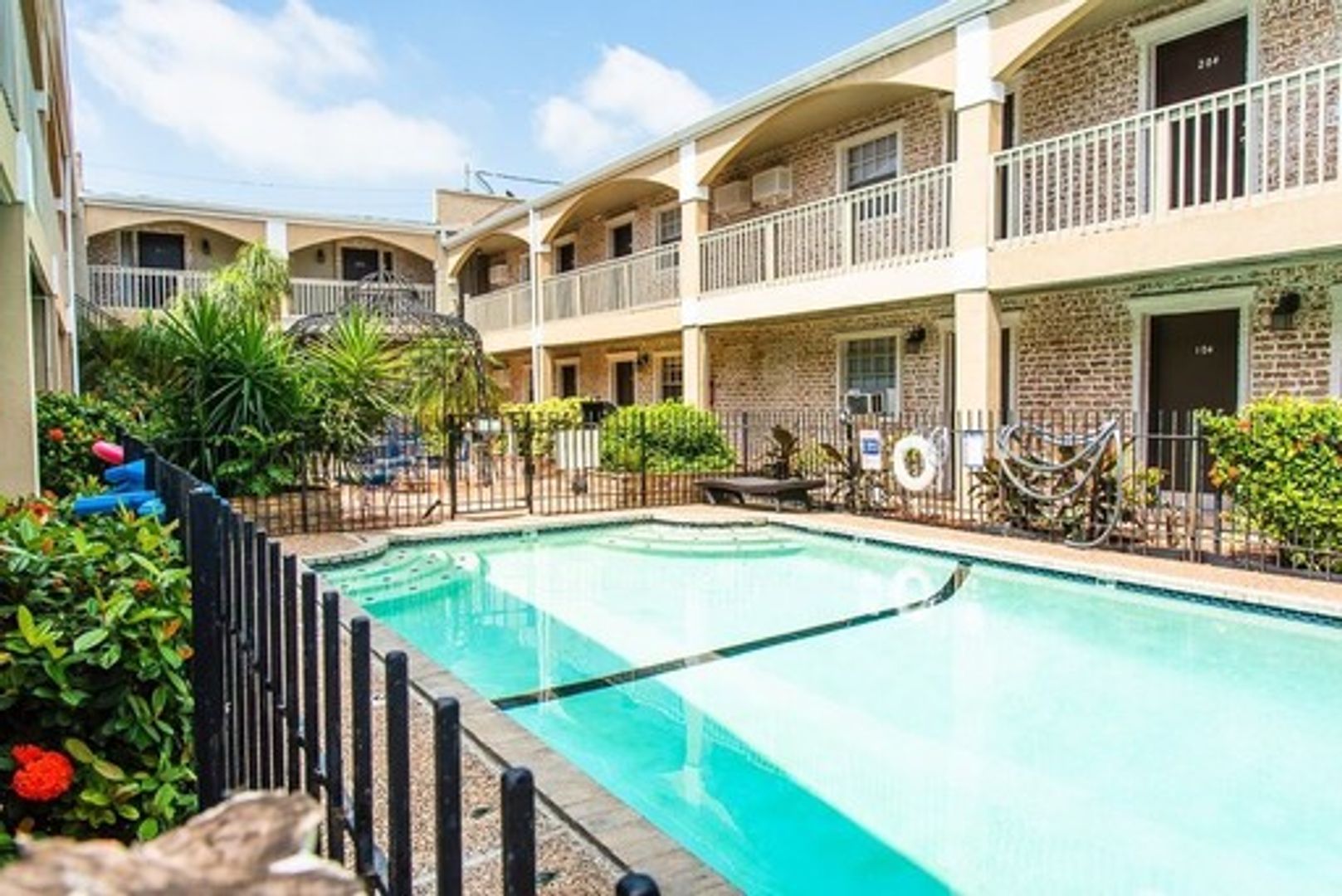 Corpus Christi Apartment: 5720 S. Alameda