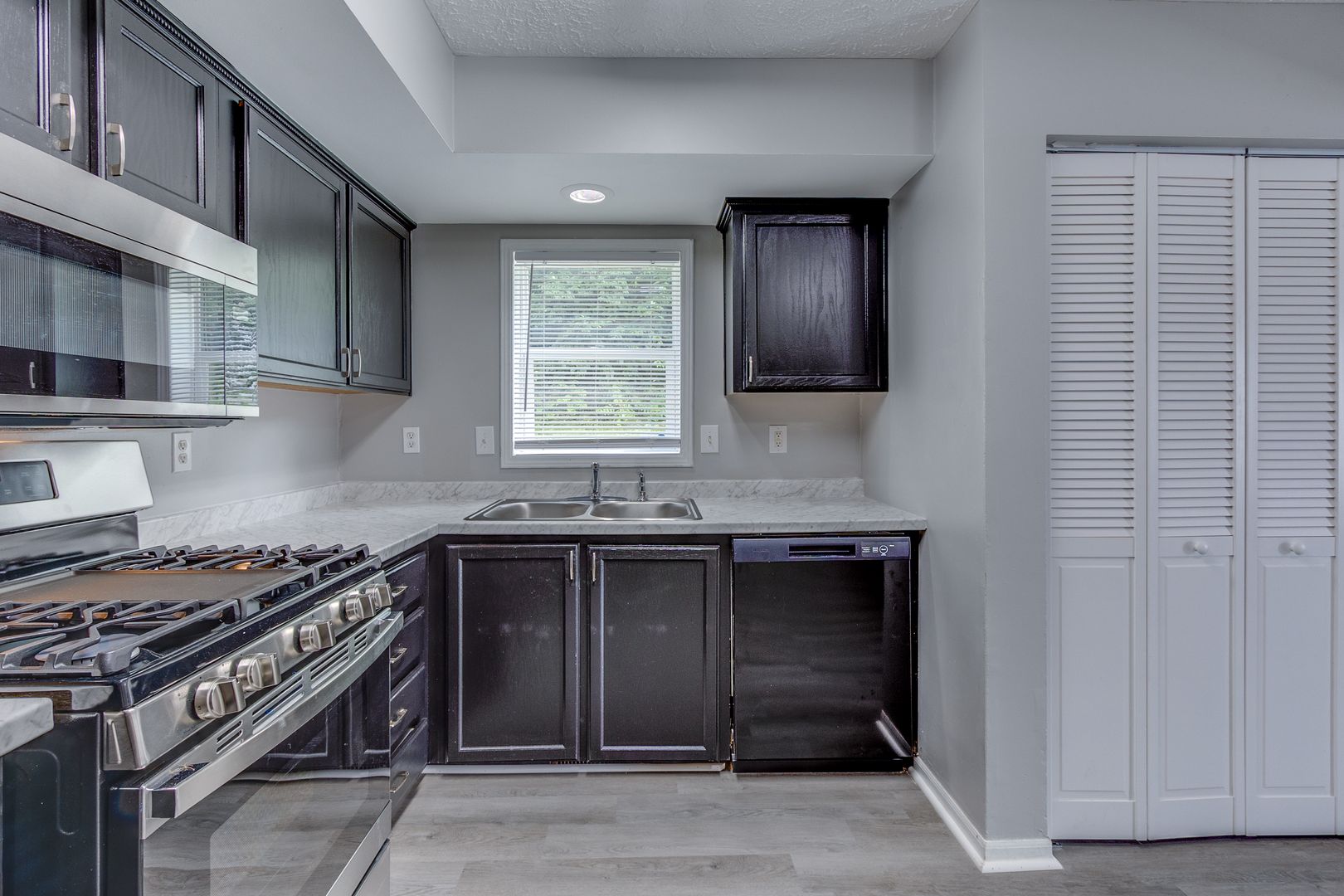 Springfield House: 1854 Michigan Ave