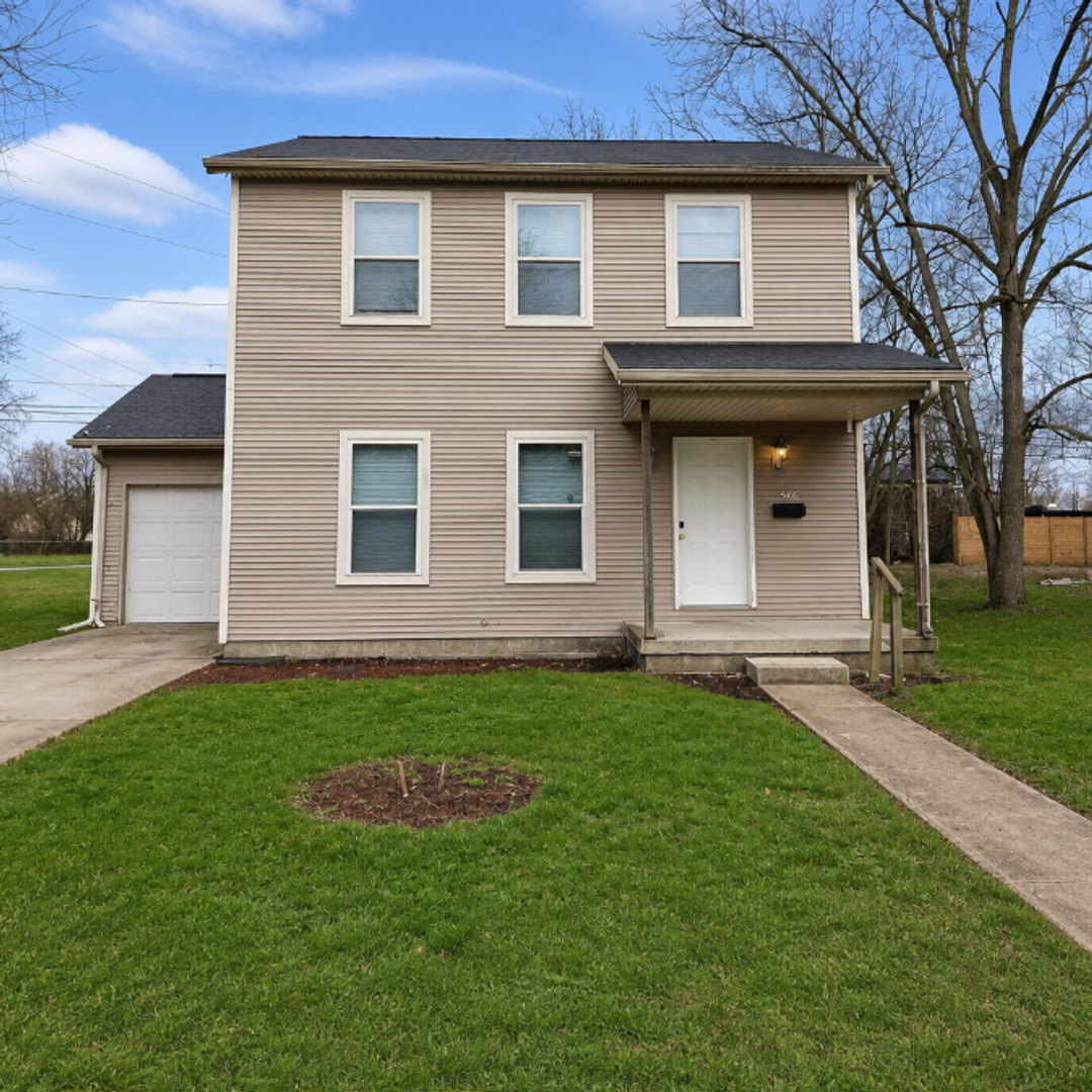 Springfield House: 545 W Grand Ave
