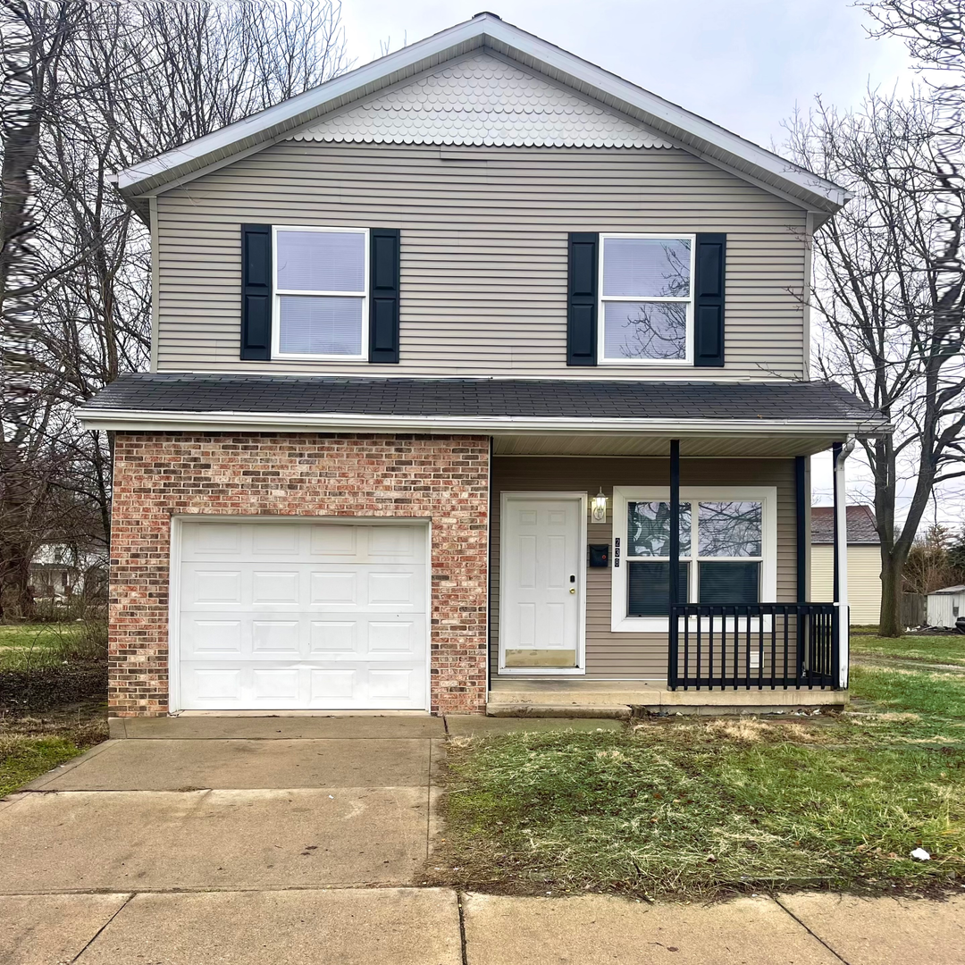 Springfield House: 238 E Southern Ave