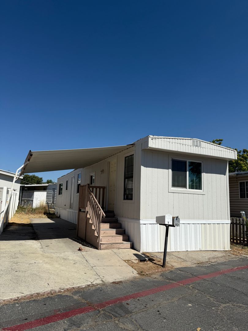 Yucaipa Apartment: 34184 County Line Rd