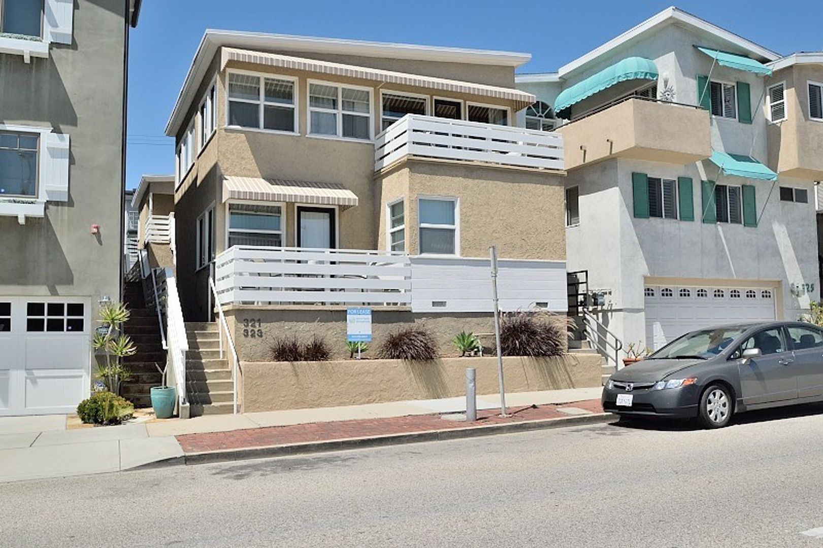 Manhattan Beach Apartment: 321  15th Street