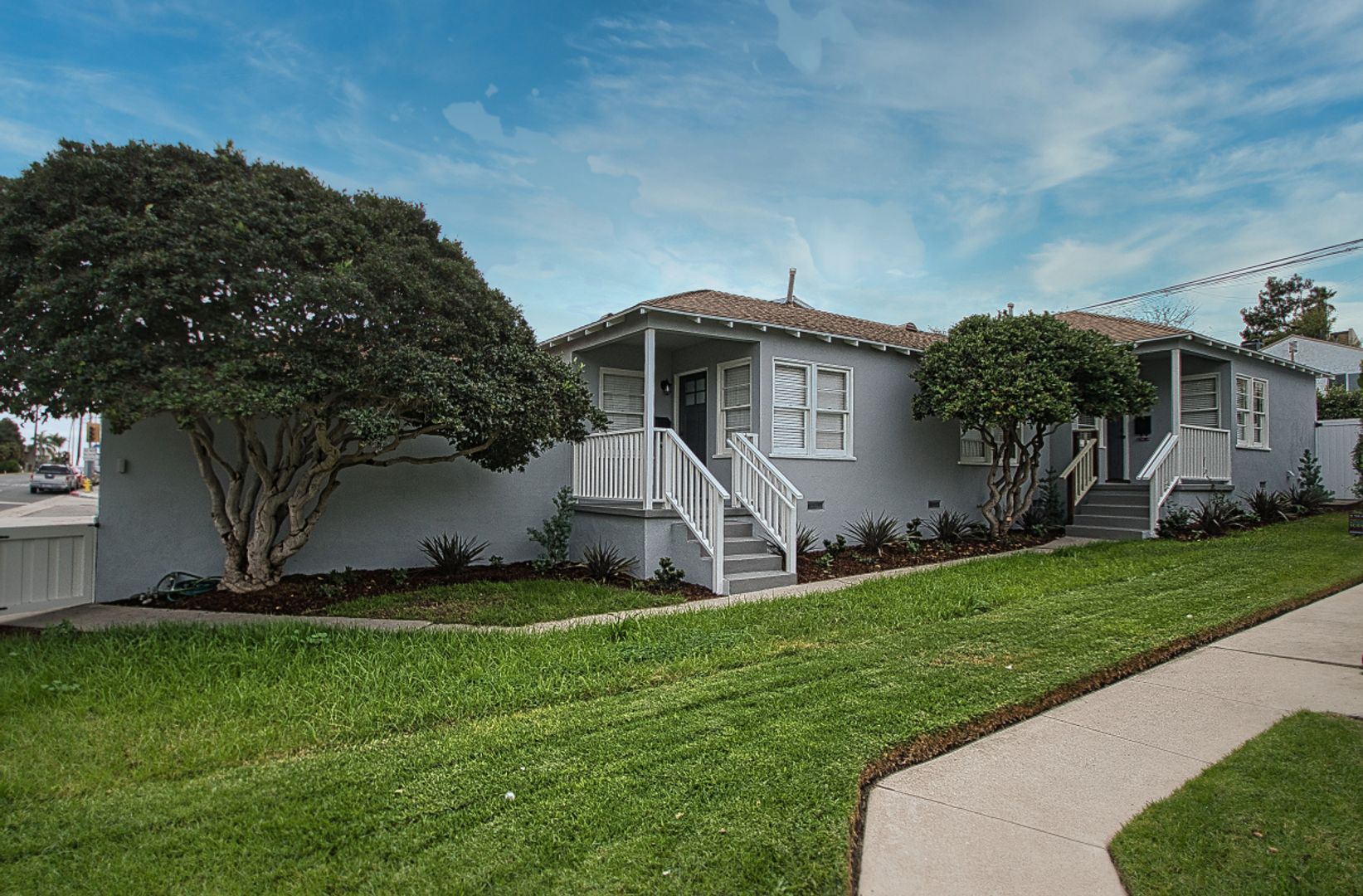 Manhattan Beach Apartment: 1350 Manhattan Beach Blvd