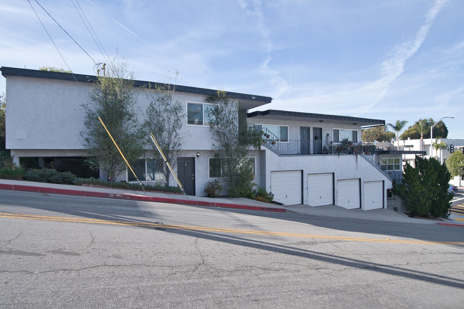 Manhattan Beach Condo: 1466 Manhattan Beach Blvd #3