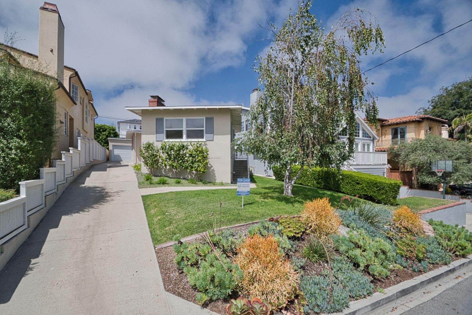 Manhattan Beach House: 1817 Pine Ave