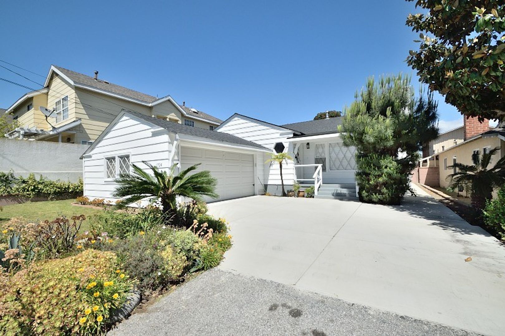 Torrance House: 1724 Flower Ave.