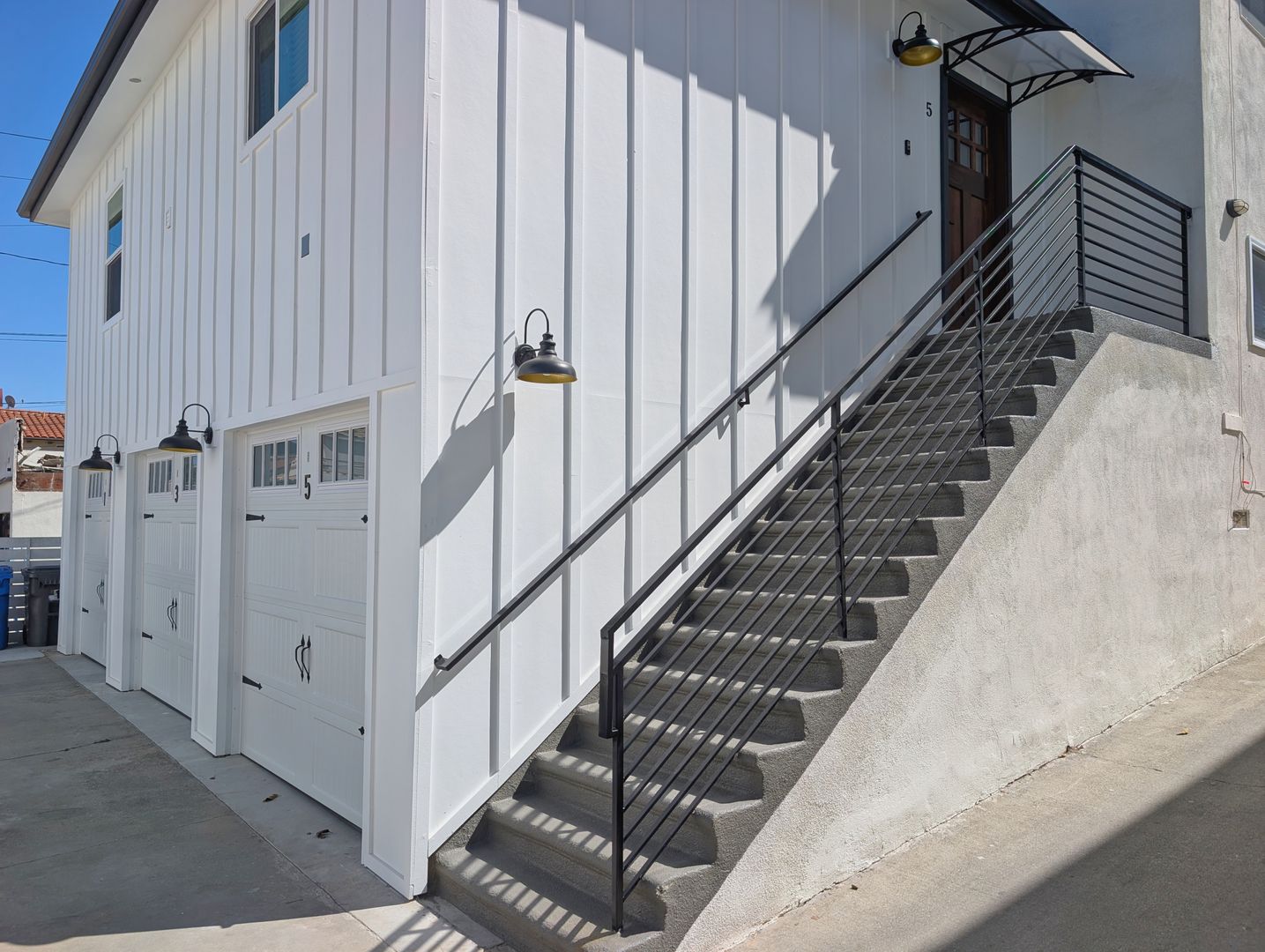 Redondo Beach Apartment: 2603 Curtis Avenue