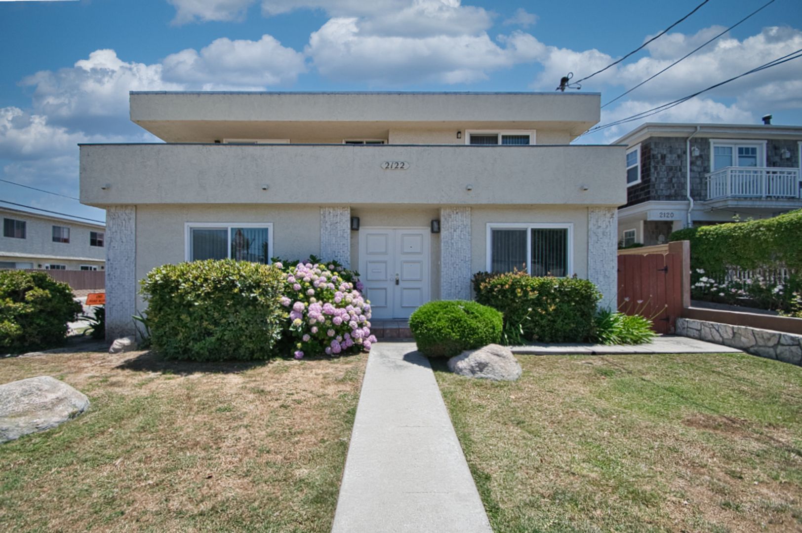 Redondo Beach Apartment: 2122 Bataan Road