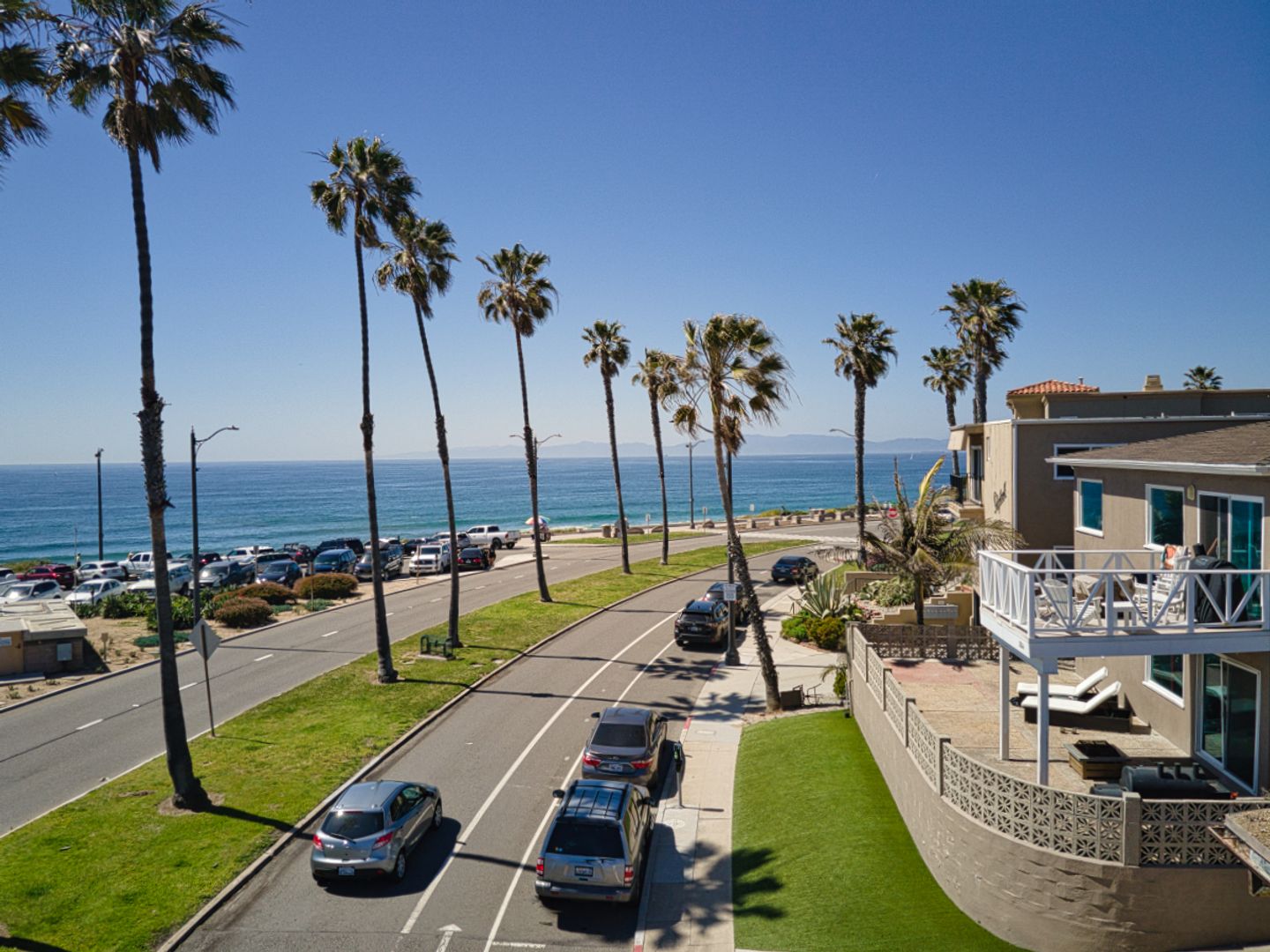 Redondo Beach Apartment: 1804 Esplanade