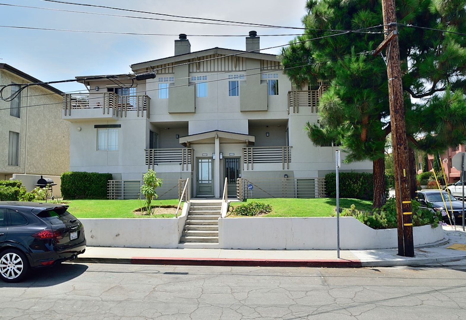 Manhattan Beach House: 1466 12th Street