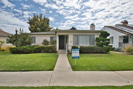Charming Updated 3 Bedroom Home – photo 1