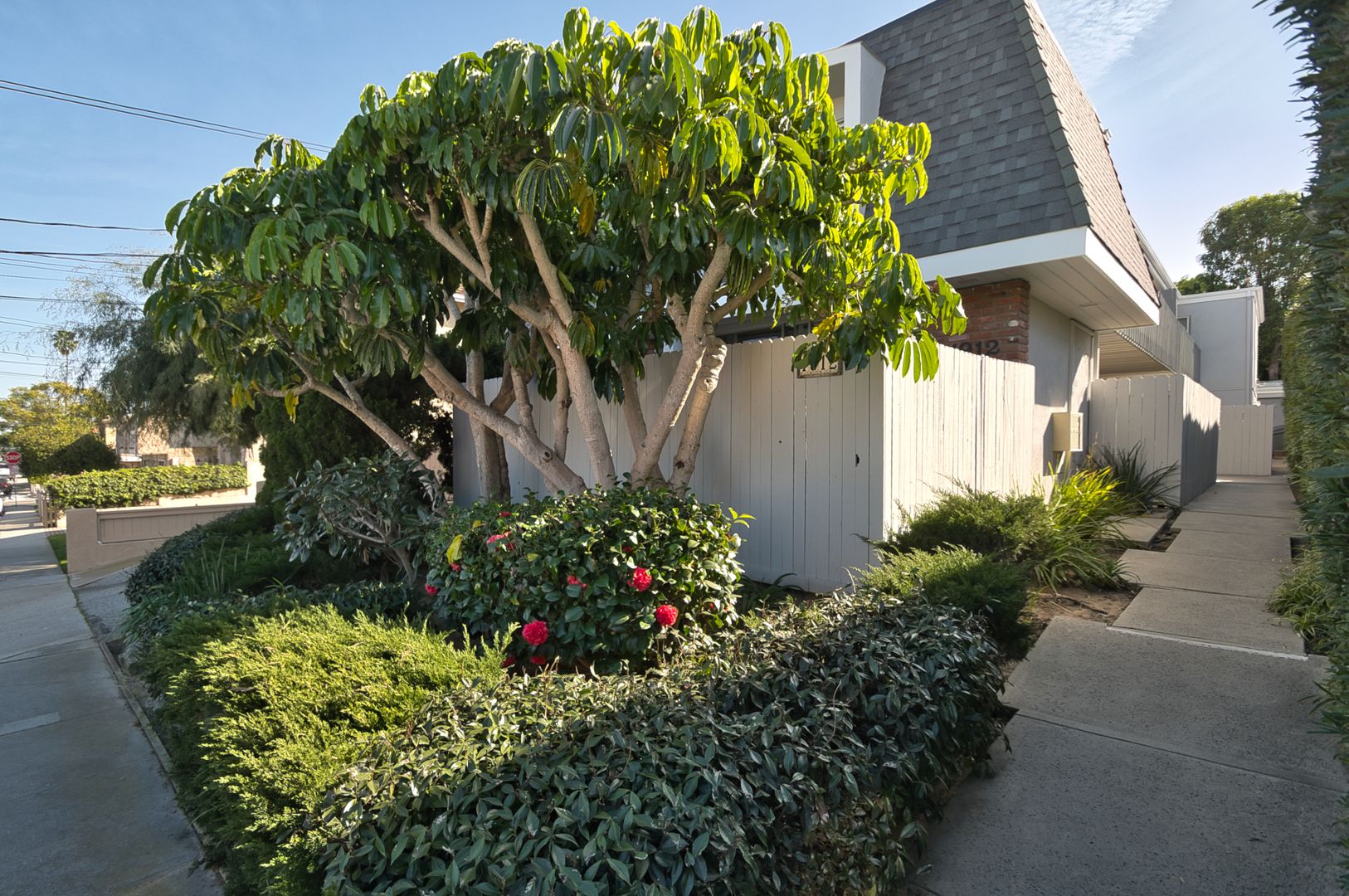 Redondo Beach Apartment: 1912 Bataan Road