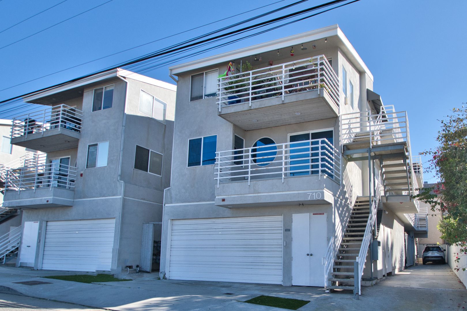 Hermosa Beach Apartment: 710 - 716 5th Street