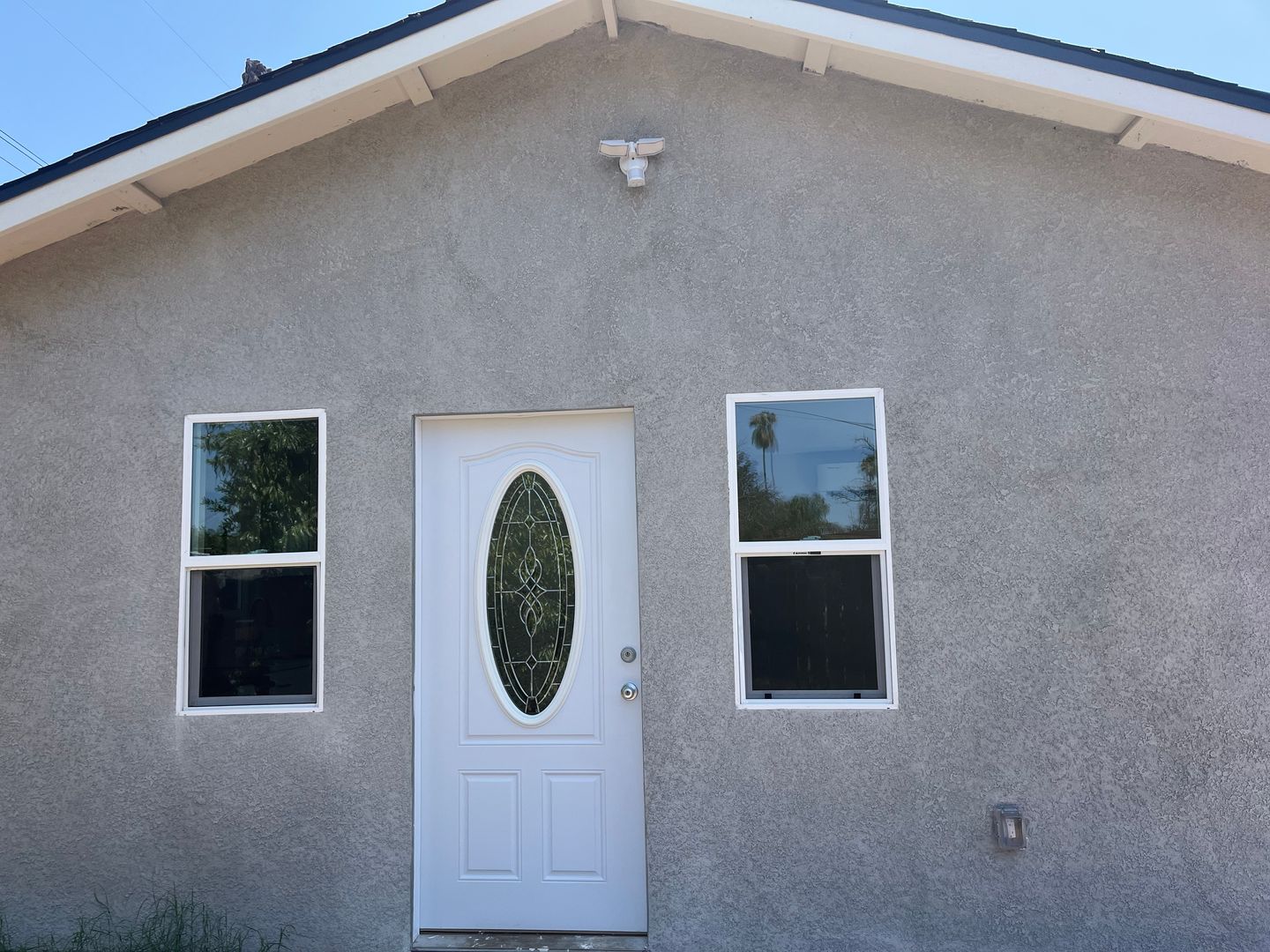 Riverside Apartment: 8903 Penny Dr