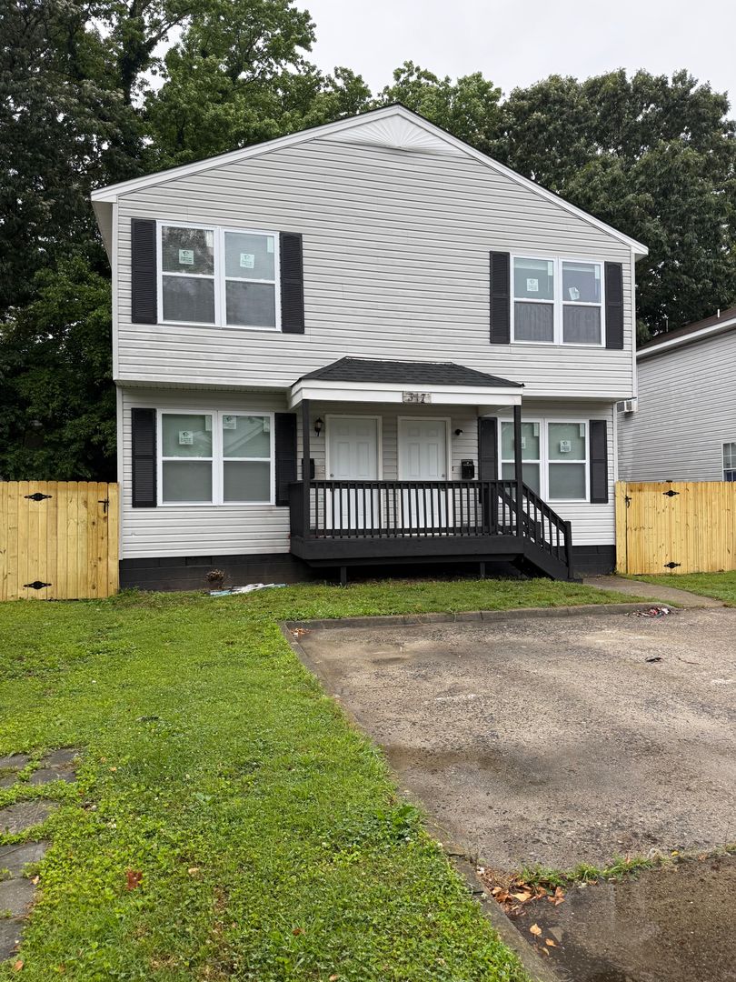 Virginia Beach Apartment: 315-317 Roselynn Lane