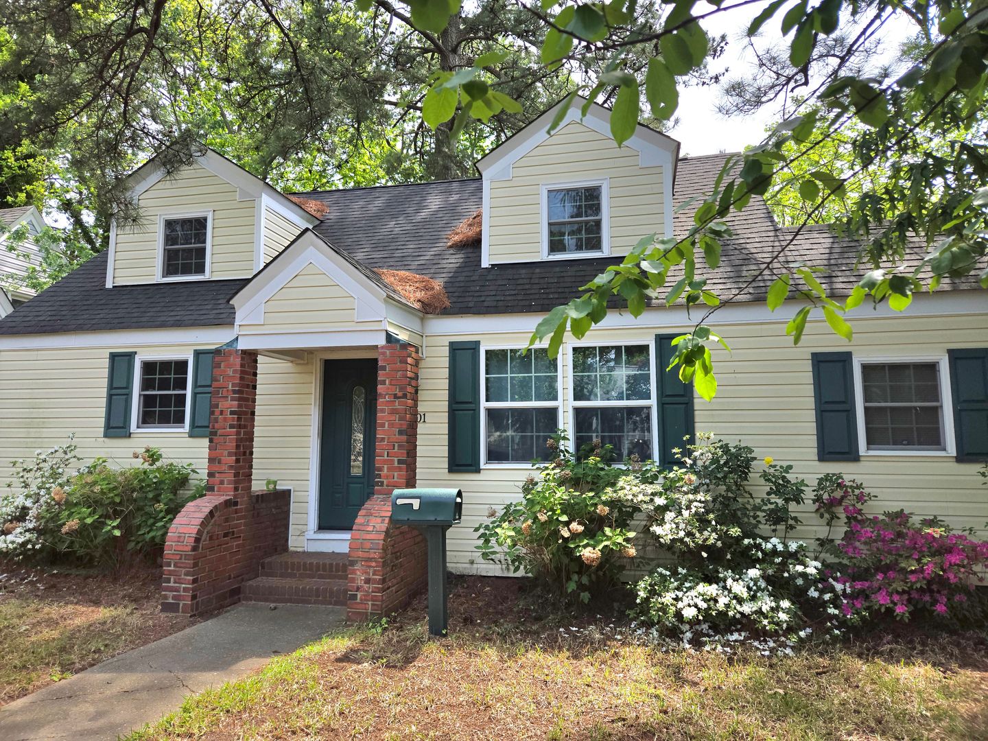 Norfolk House: 2201 Pershing Avenue