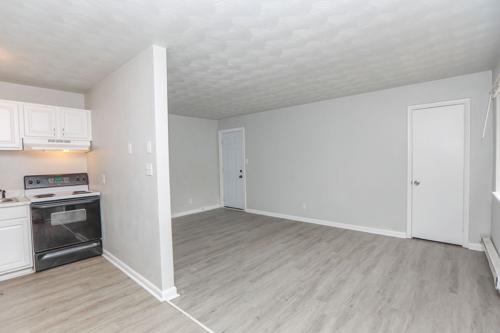 Norfolk Apartment: 850 W 34th Street