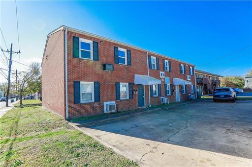 1419 Goff Street - E – photo 1