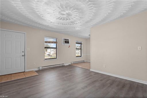 201 W 34th Street Unit 7 – photo 1