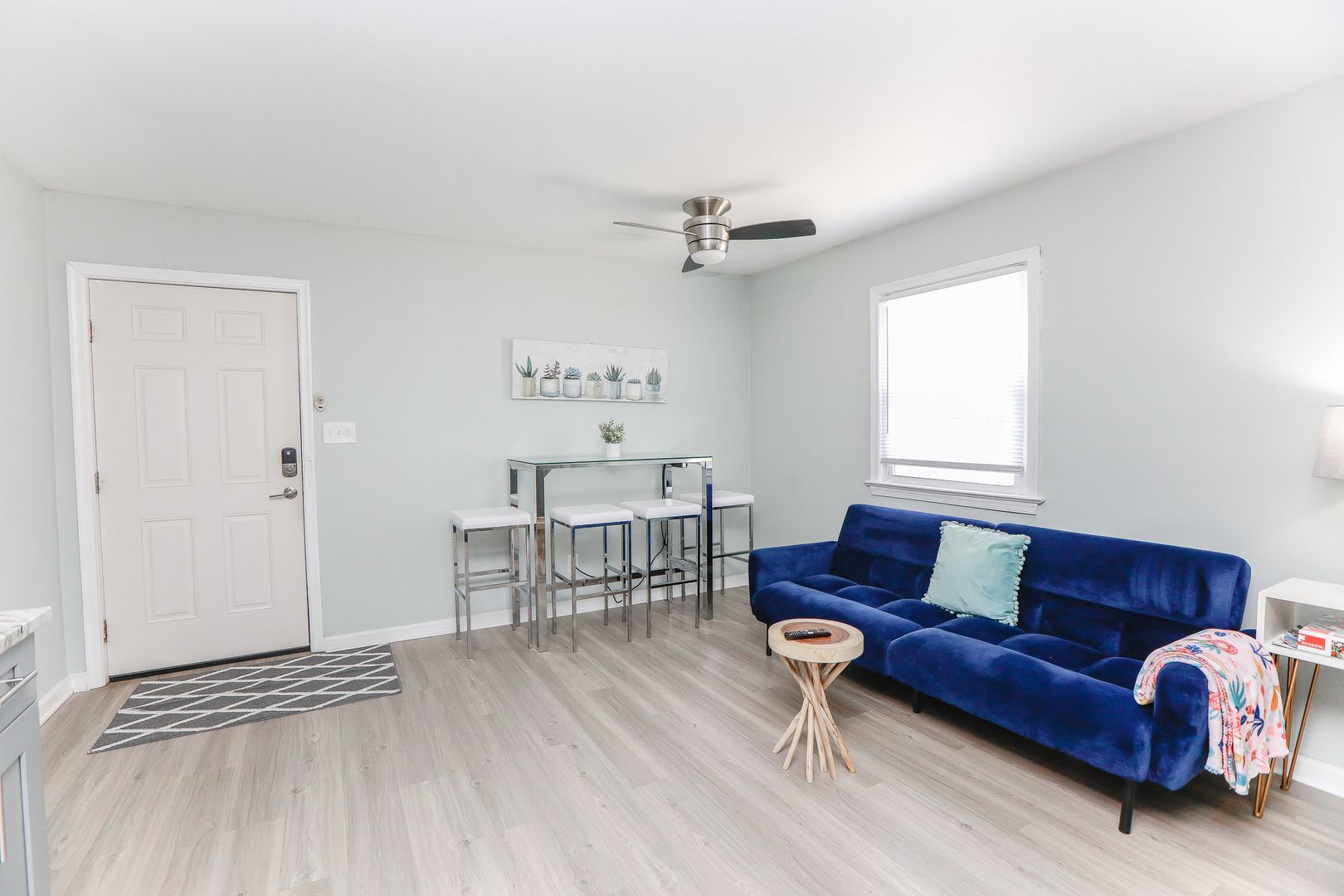 Norfolk Apartment: 1416 E. Ocean View Avenue