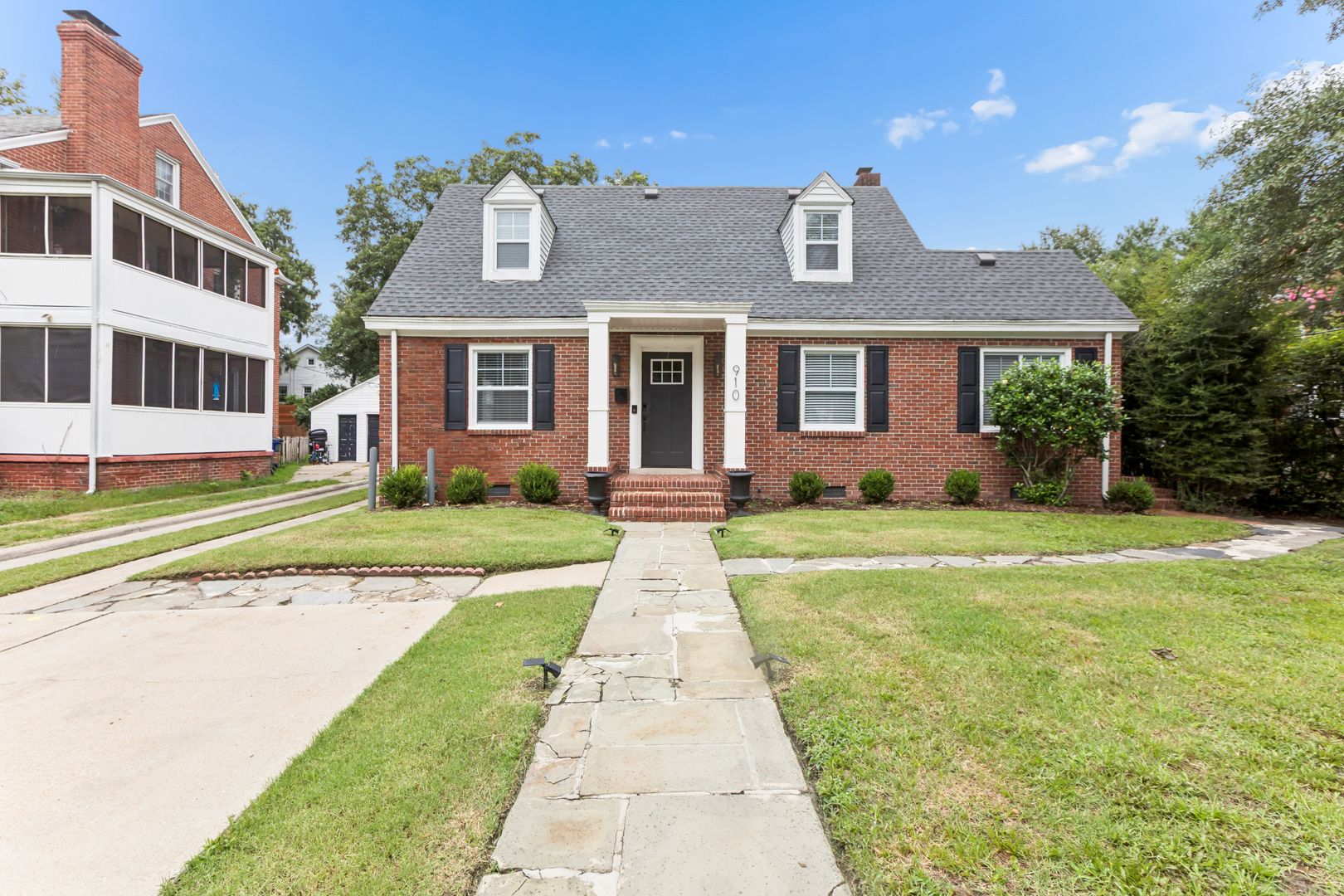 Norfolk House: 910 Baldwin Avenue