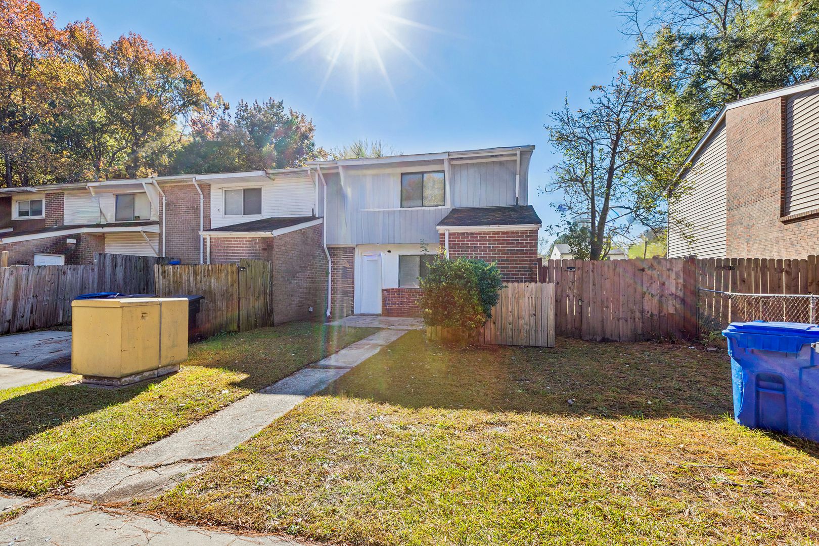 Portsmouth House: 5607 Darby Close