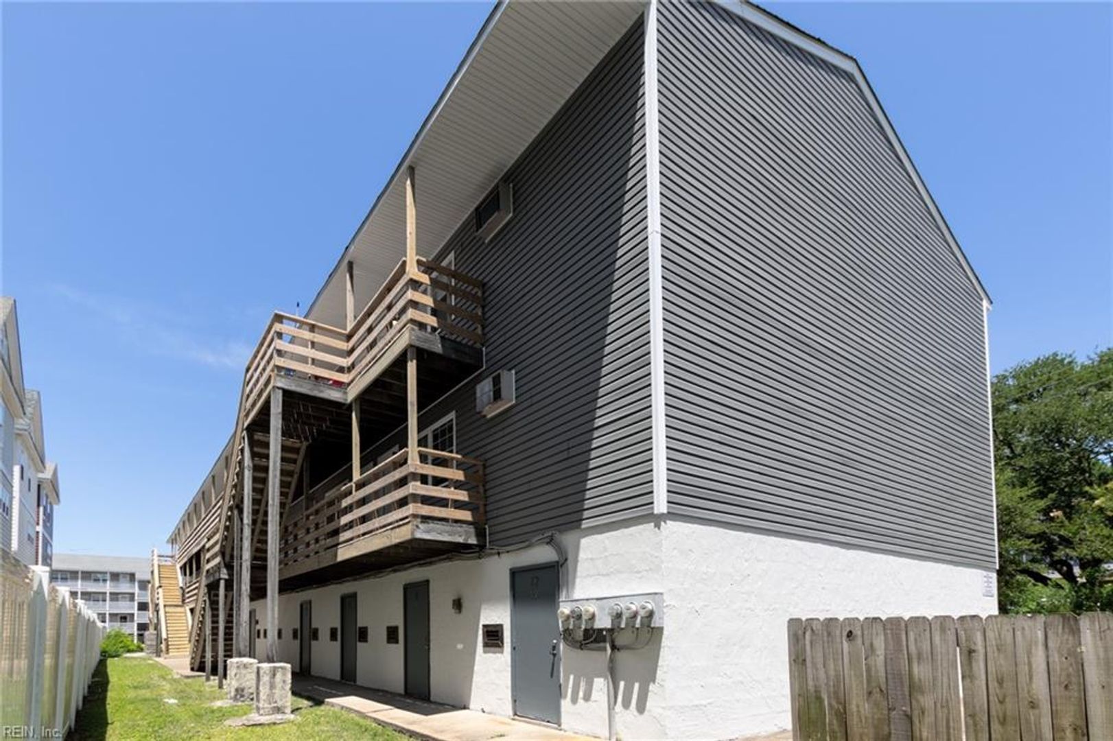 Norfolk Apartment: 9530 3rd Bay Street