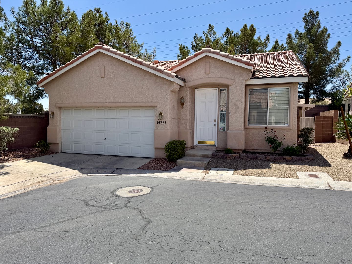 Las Vegas House: 10353 Sloping Hill Avenue