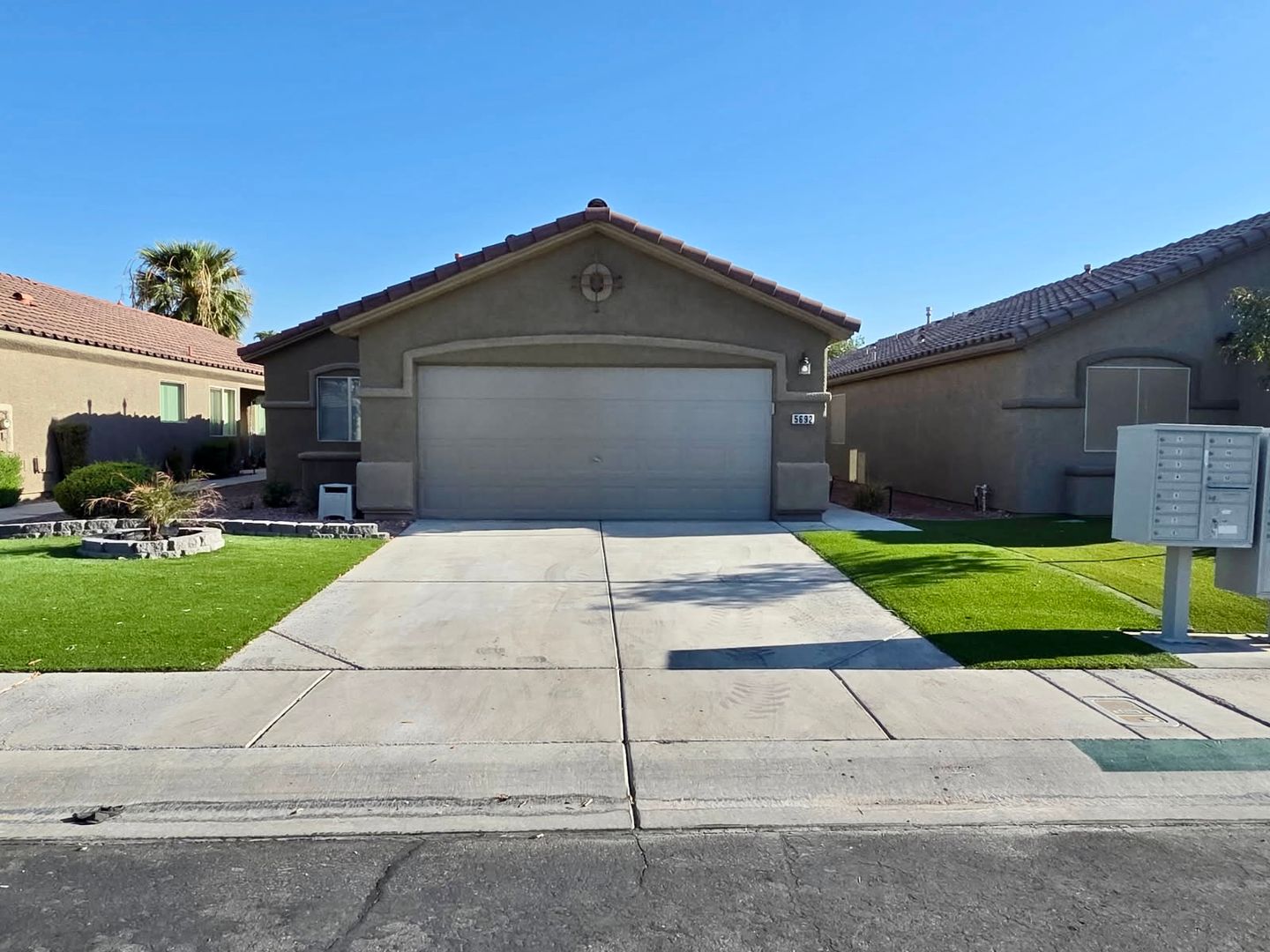 Las Vegas House: 5692 Great Eagle Court