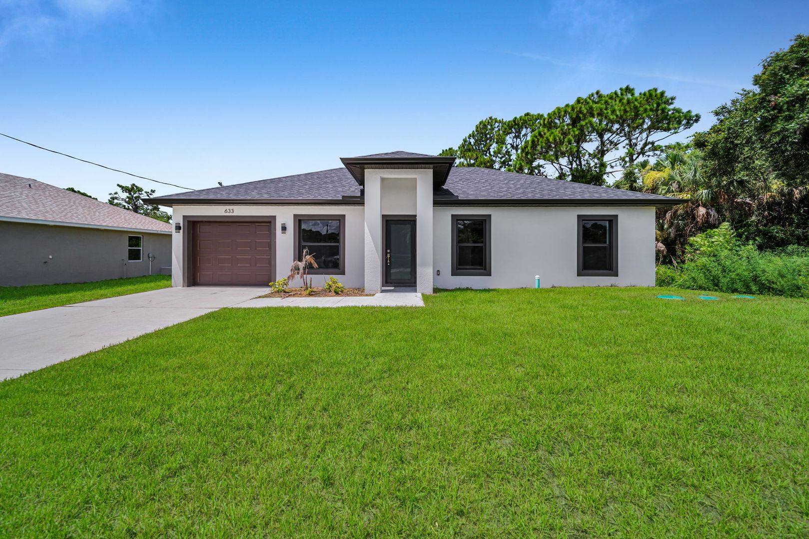 Lehigh Acres House: 633 Windermere Dr