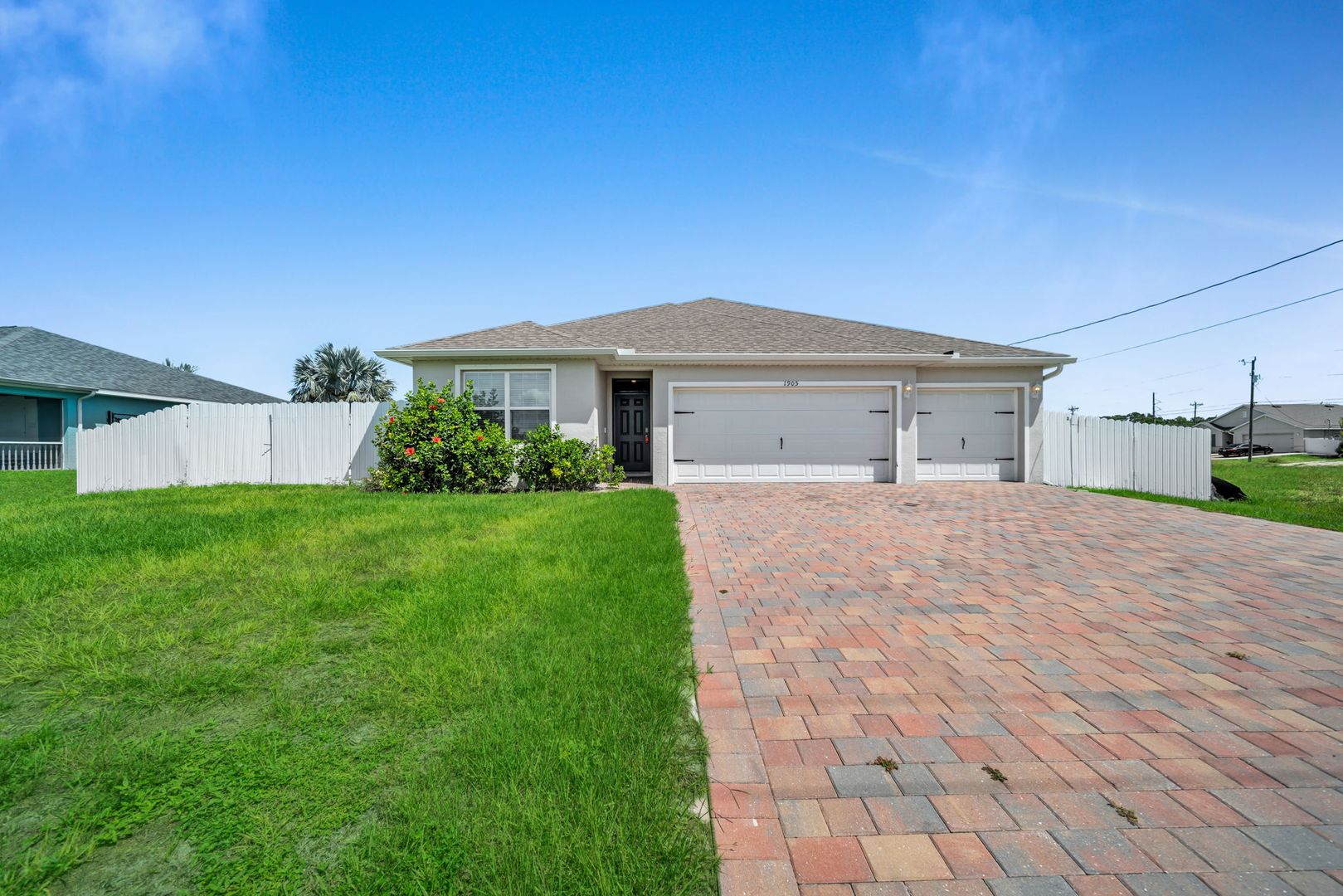 Cape Coral House: 1905 NW 23rd St