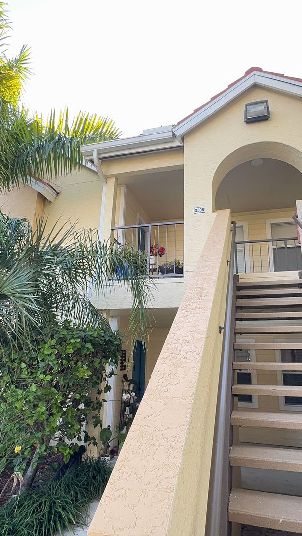 Fort Myers Condo: 12700 Equestrian Cir