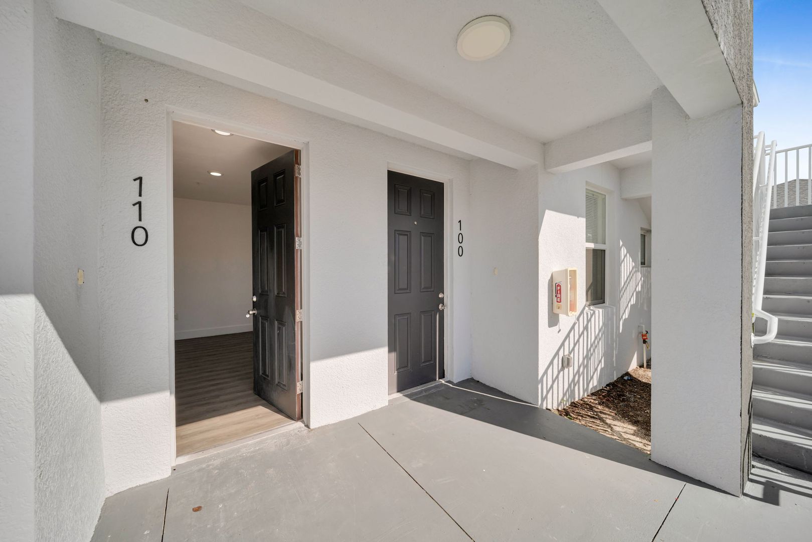 Cape Coral Apartment: 275 SW 4th ST