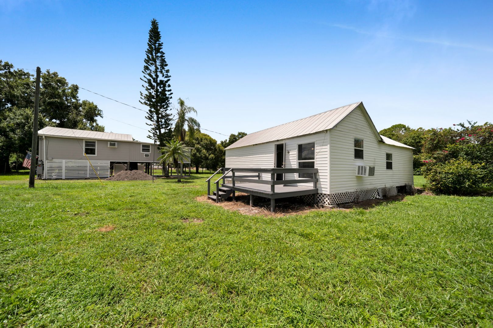Alva Apartment: 2950 Packinghouse Rd