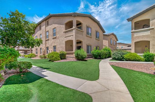 *MOVE-IN READY* LOWER LEVEL 2-BEDROOM 2-BATH CONDO! – photo 1