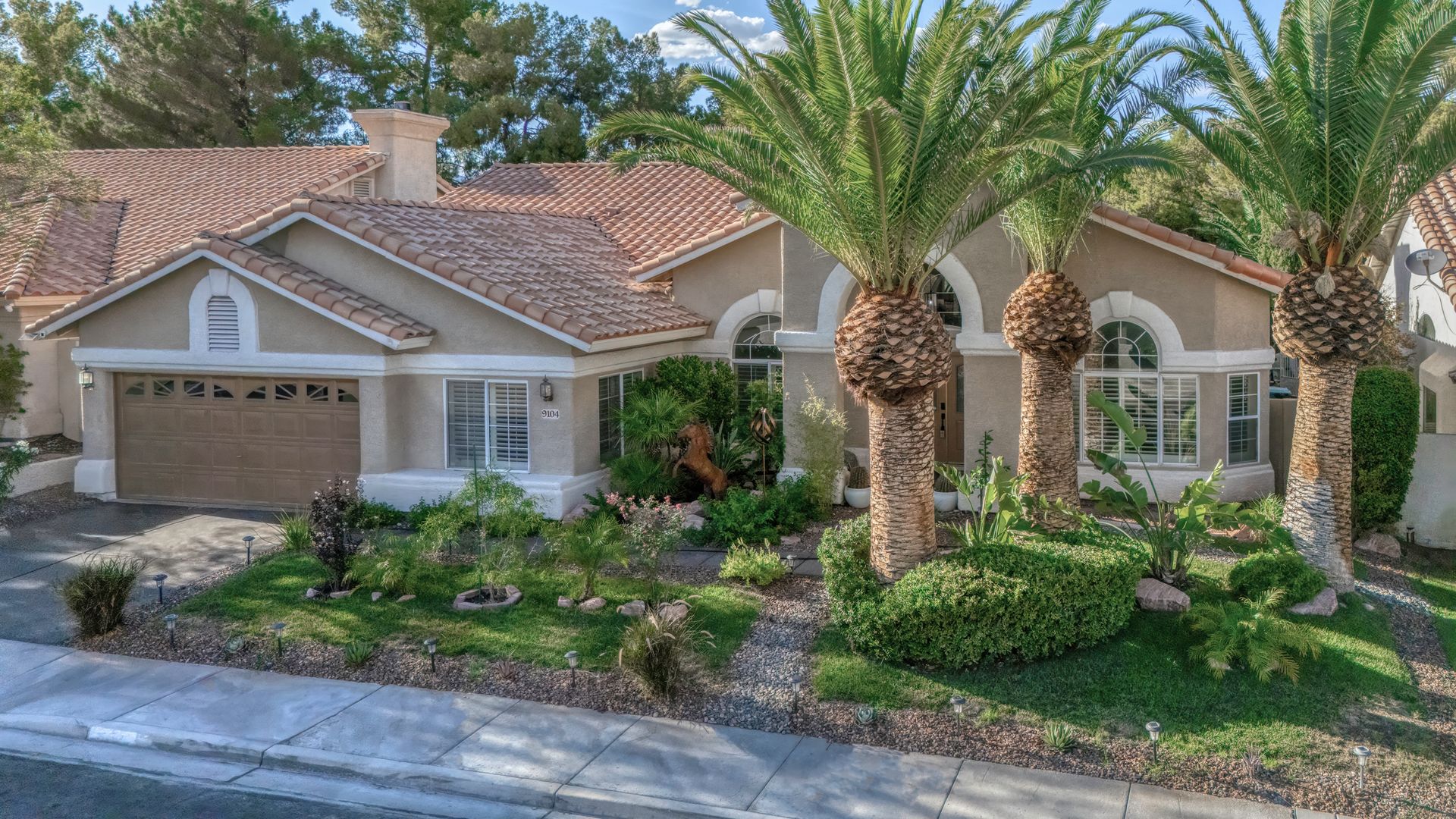 Las Vegas House: 9104 Covered Wagon Ave