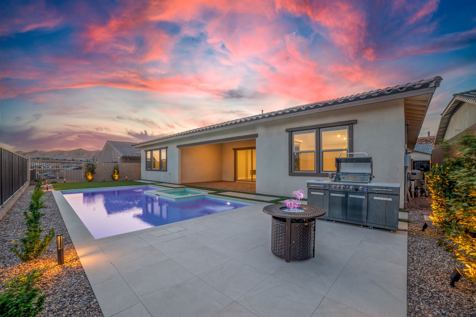 Henderson House: 349 Tigullio Ave
