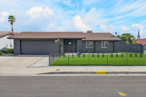 NEWLY RENOVATED SINGLE-STORY HOME LOCATED IN LAS VEGAS – photo 1