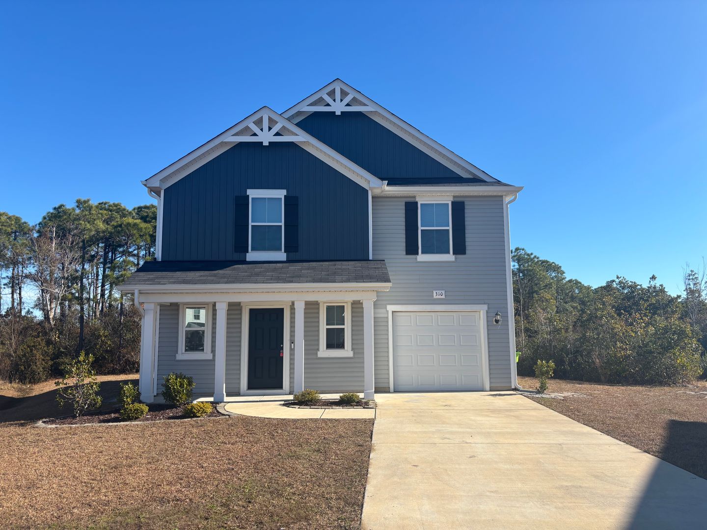 Holly Ridge House: 310 Range Circle