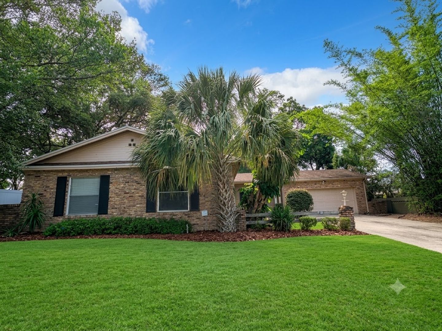 Maitland House: 719 Kewannee Trail