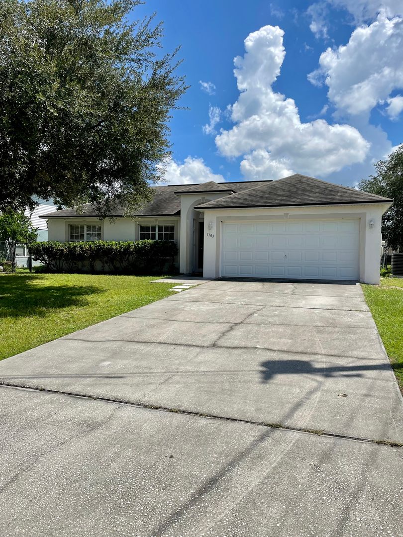 Kissimmee House: 1103 Partridge Lane