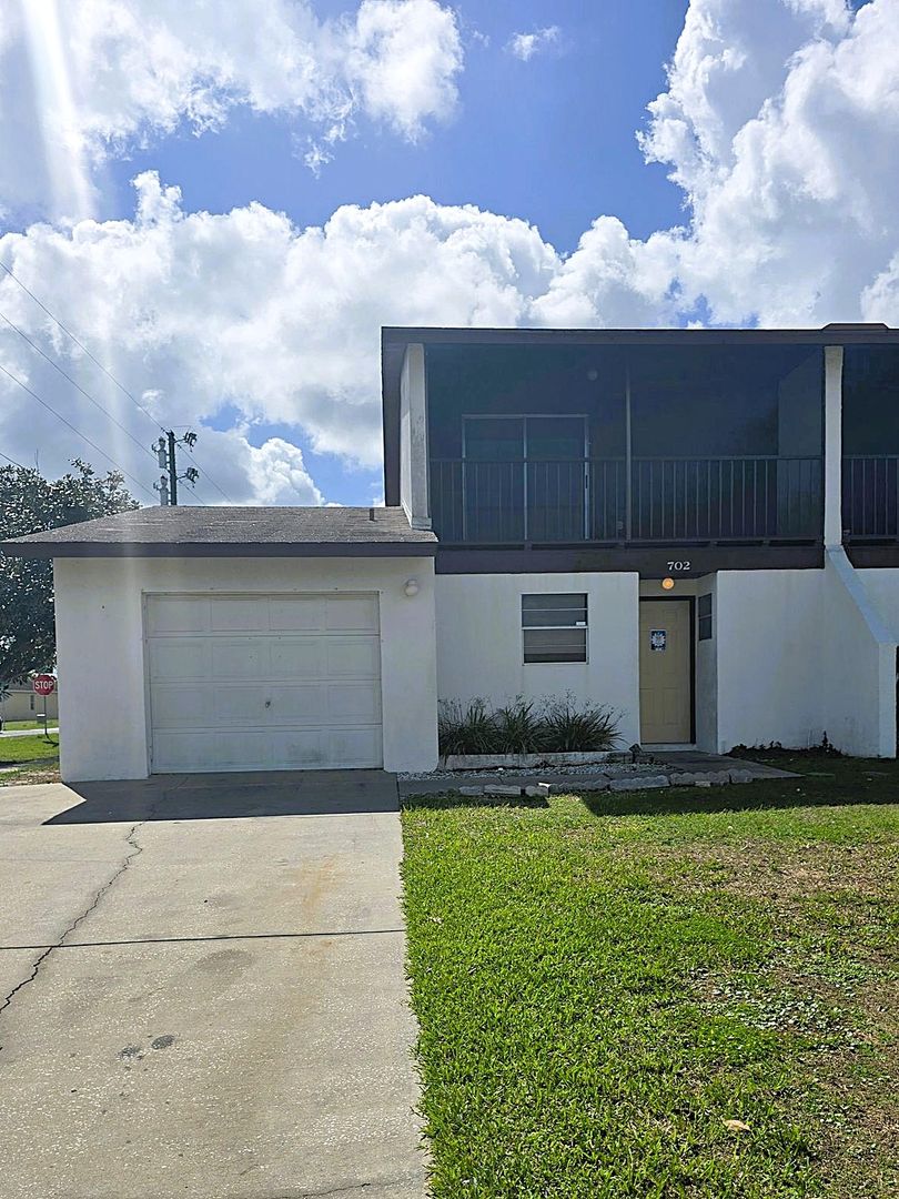 Kissimmee House: 702 Lucaya Drive
