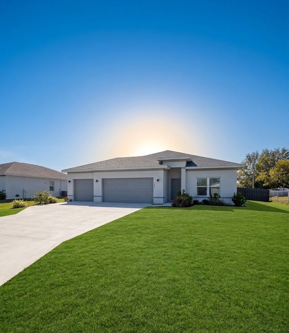 Cape Coral House: 214 NW 3rd Avenue