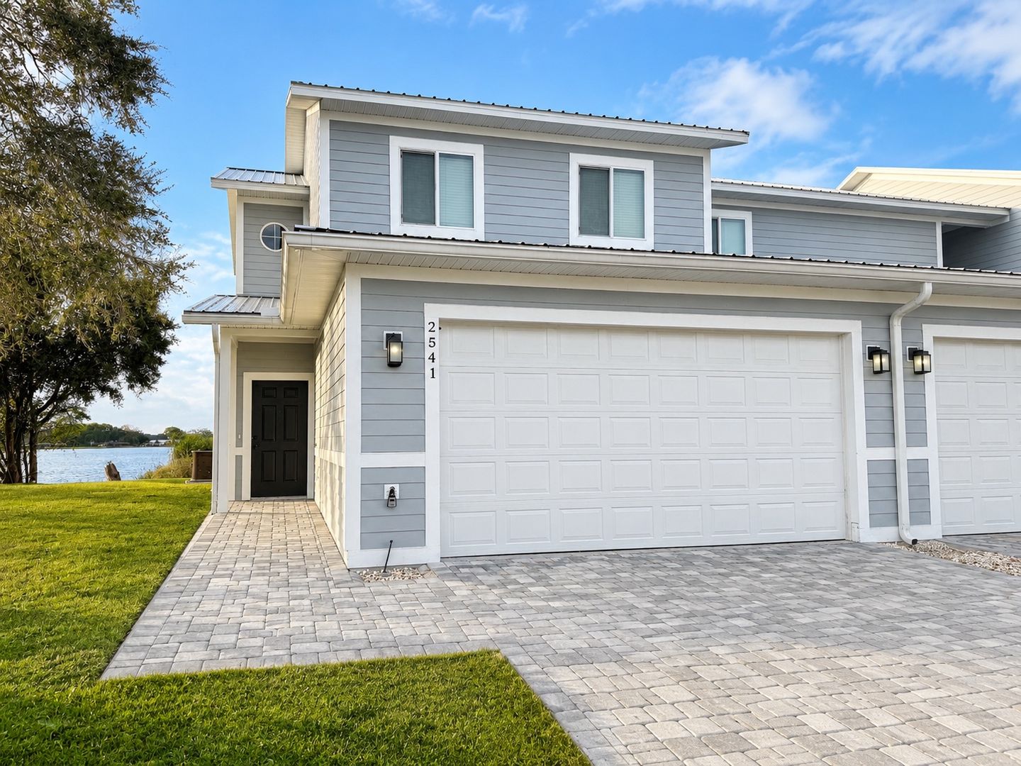 Winter Haven House: 2541 Pine Pl