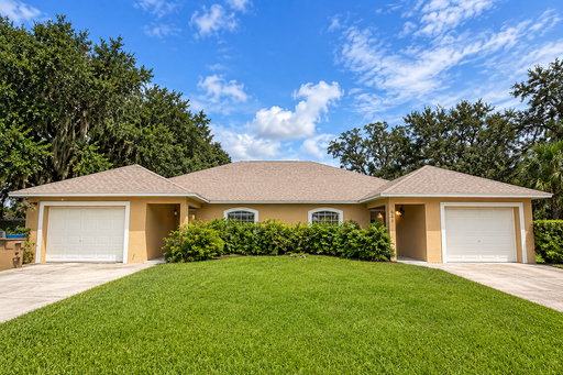 Spacious 3-Bedroom Kissimmee Home with Screened Outdoor Living – 64 Cordona Dr #B – photo 1