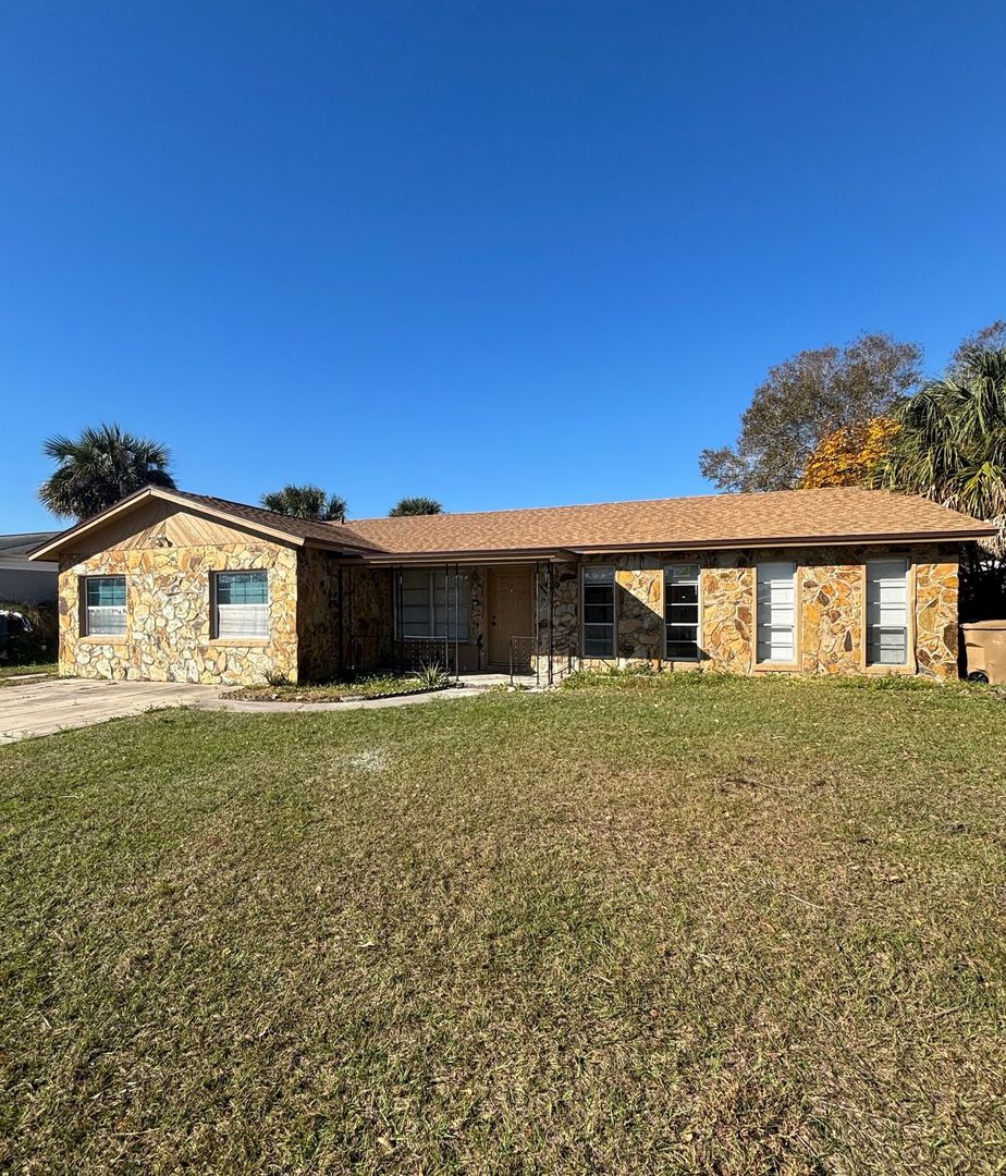 Kissimmee House: 104 Puelba Lane
